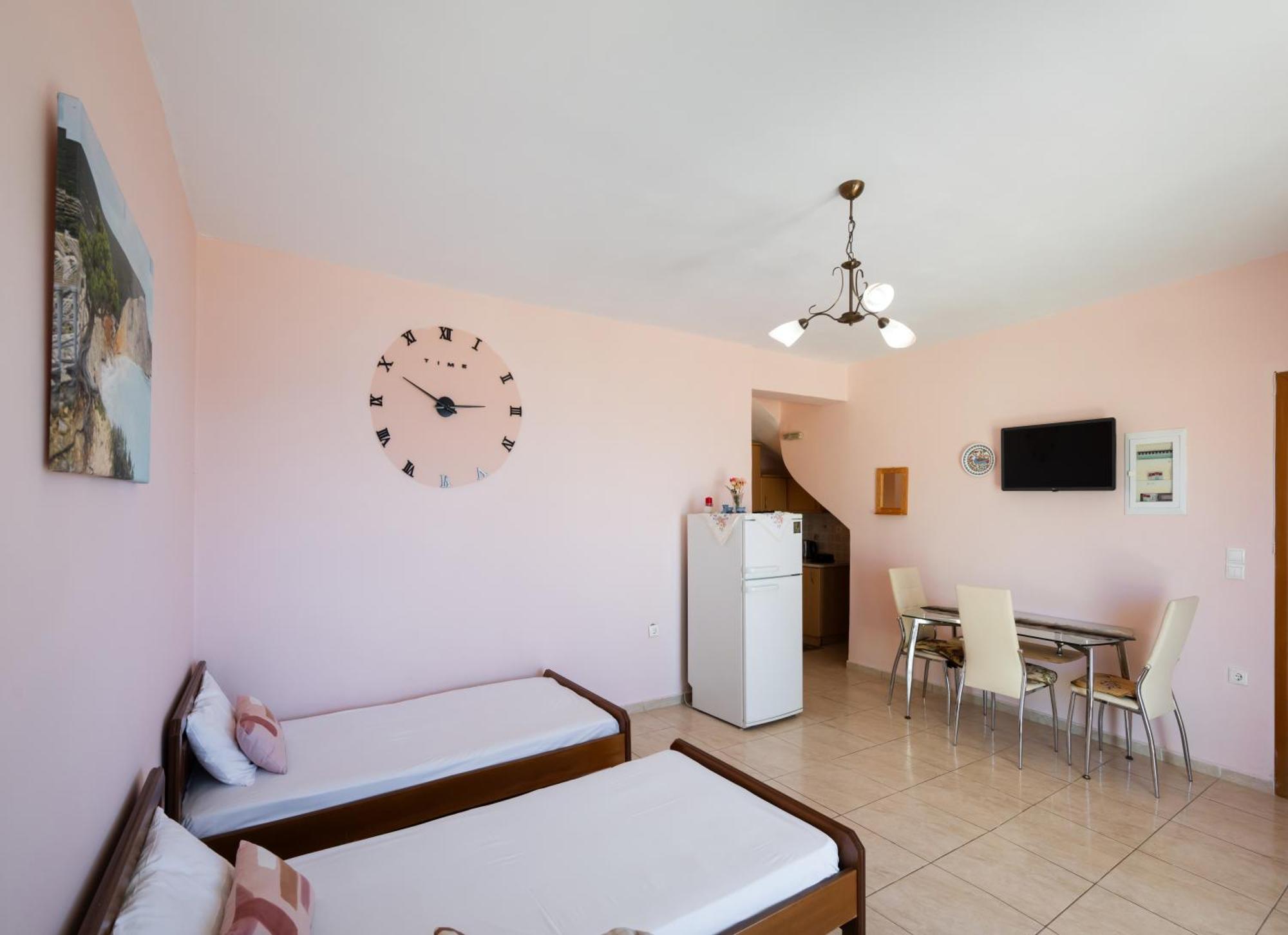 Sunset Bella Vista Apartment Athanion Exterior photo